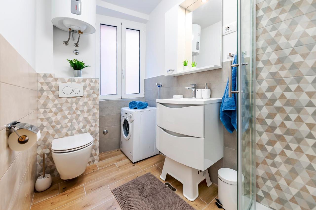Apartment Otto With Sea View And Parking Rovinj